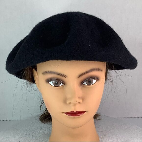 V. Fraas Black Wool Beret Accessory Women Hats Fits Most Rn 66349 Academia - Picture 1 of 8